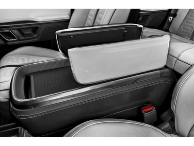 2024 Rivian R1T Dual Large Pickup 4D 4 1/2 ft