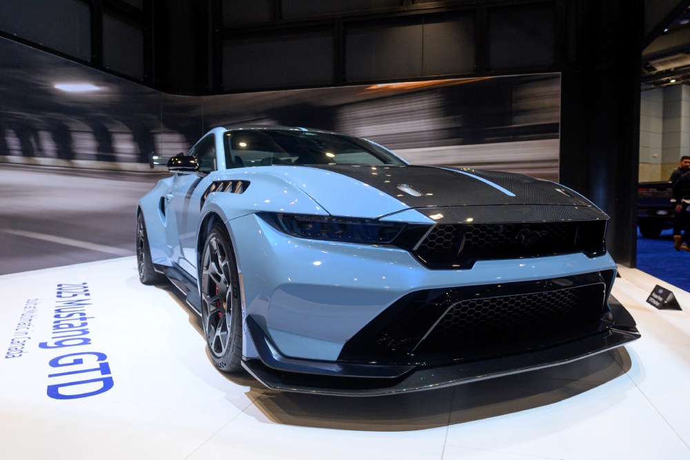 2025 Vs. 2023 Ford Mustang: Which To Buy?