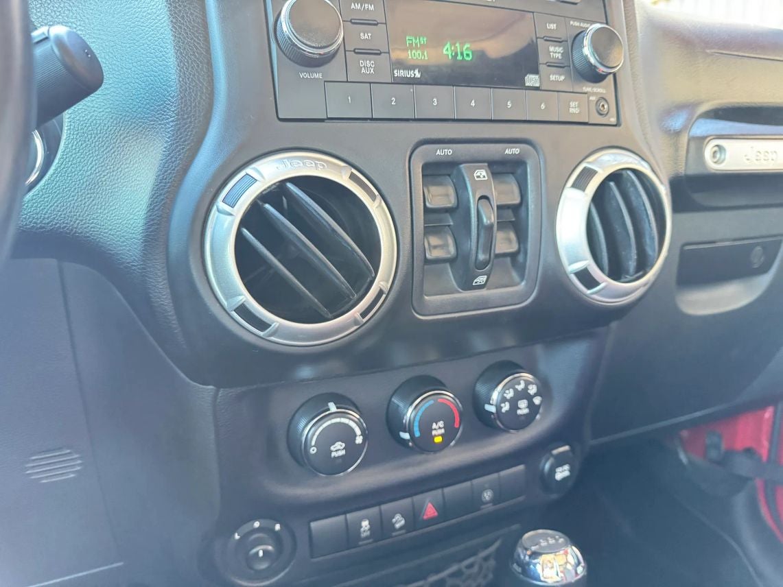 2014 Jeep Wrangler Unlimited Sahara Sport Utility 4D