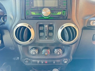 2018 Jeep Wrangler JK Unlimited Sahara