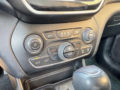 2020 Jeep Cherokee Limited Sport Utility 4D