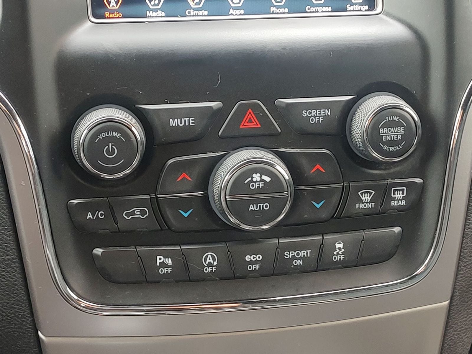 2020 Jeep Grand Cherokee Laredo E