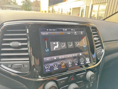 2019 Jeep Grand Cherokee Laredo E