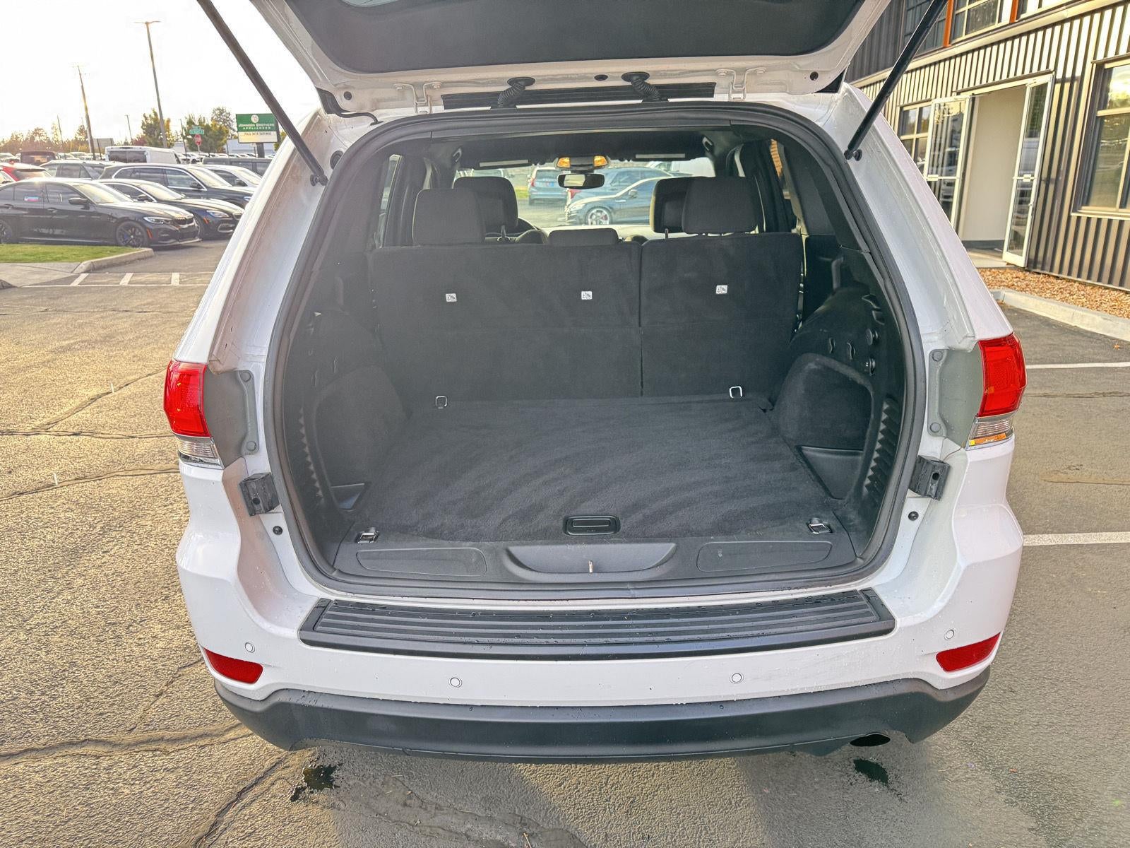 2019 Jeep Grand Cherokee Laredo E