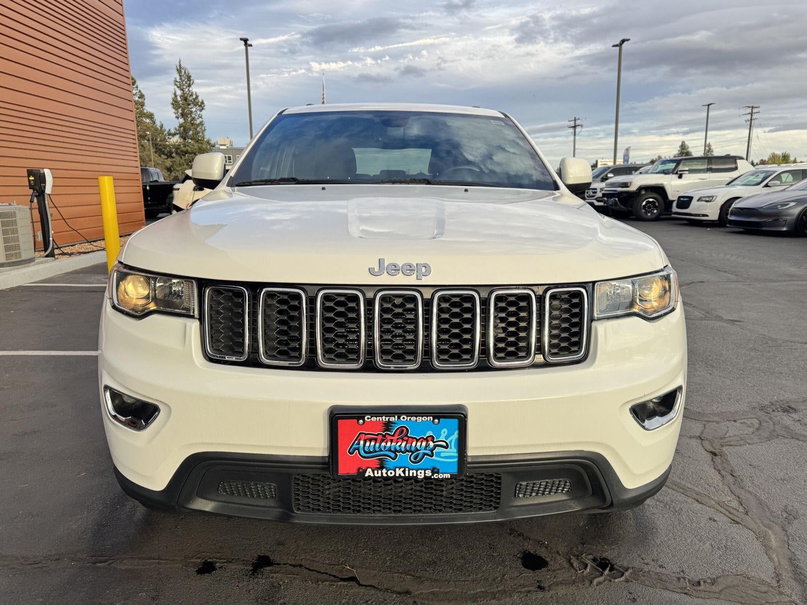2019 Jeep Grand Cherokee Laredo E