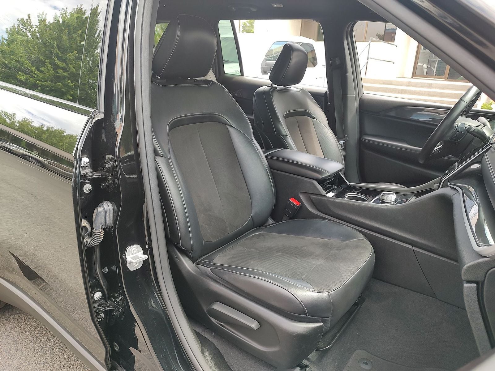 2022 Jeep Grand Cherokee L Altitude