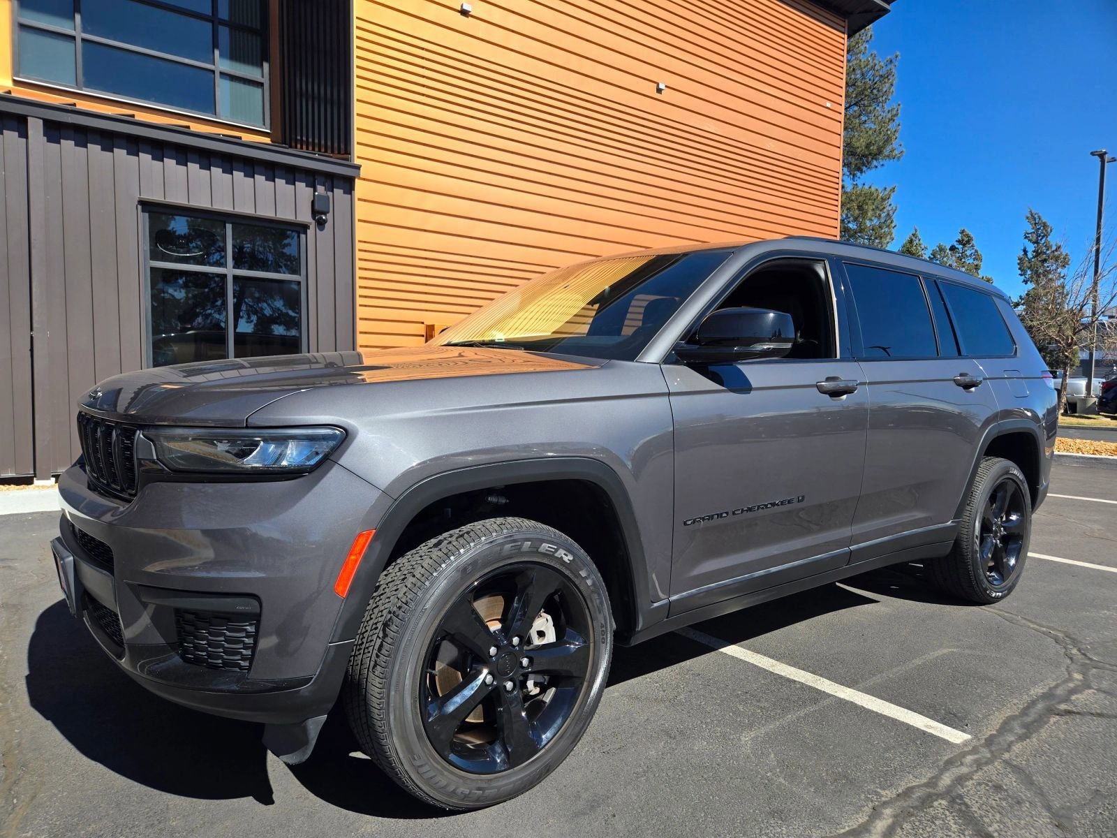 2022 Jeep Grand Cherokee L Altitude