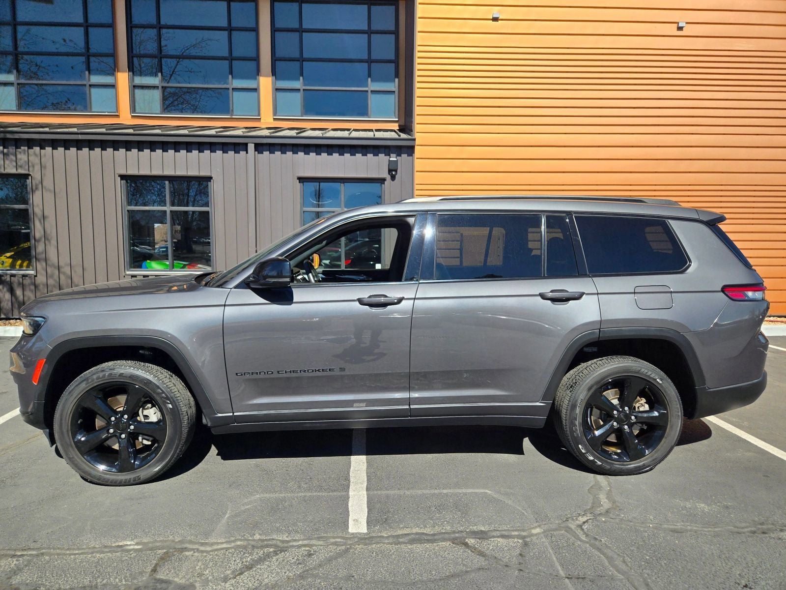 2022 Jeep Grand Cherokee L Altitude