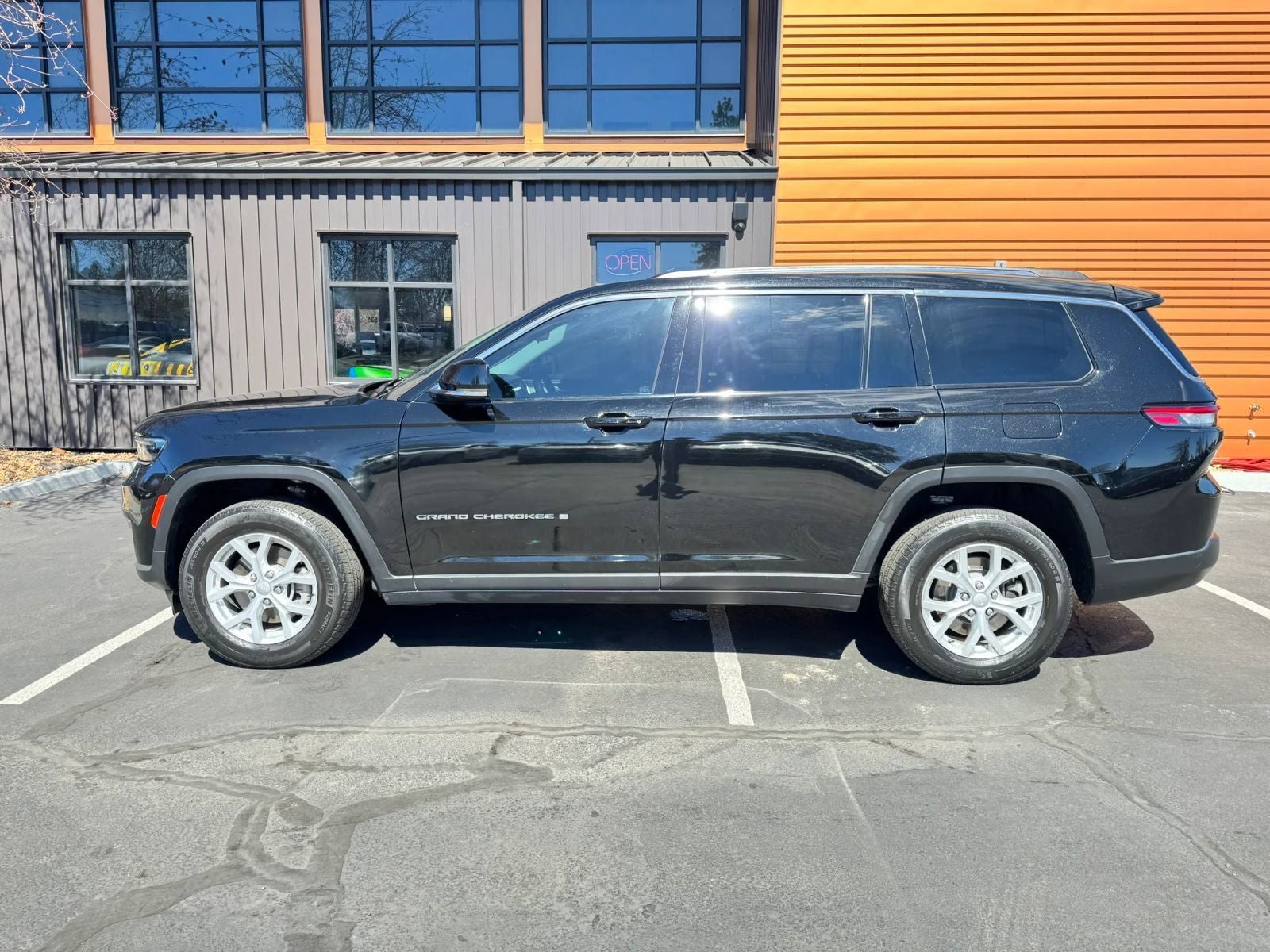 2023 Jeep Grand Cherokee L Limited