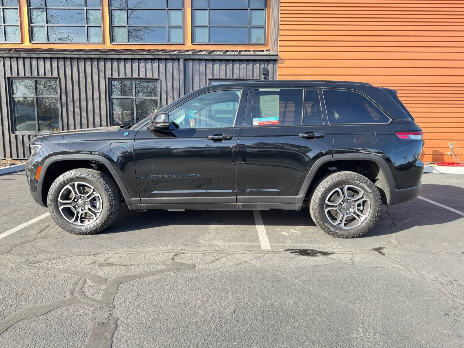 2022 Jeep Grand Cherokee Trailhawk 4xe