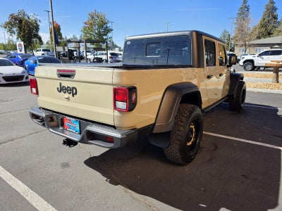 2020 Jeep Gladiator Sport Pickup 4D 5 ft