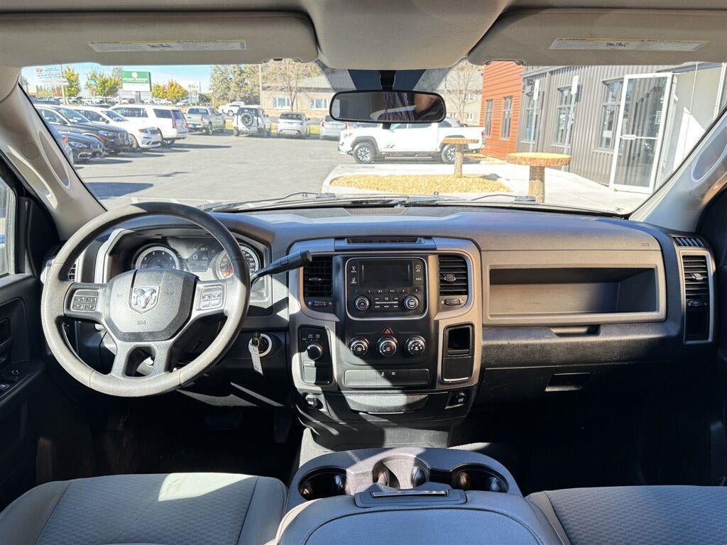 2016 RAM 1500 ST