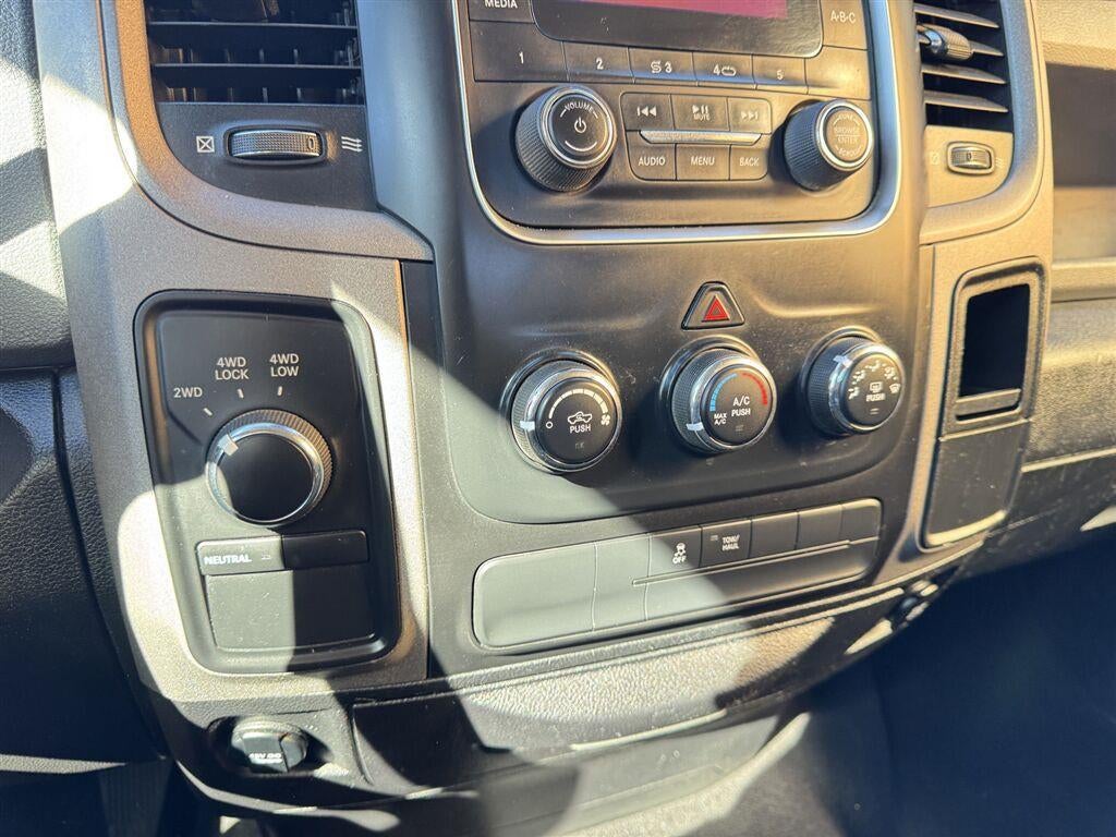 2016 RAM 1500 ST