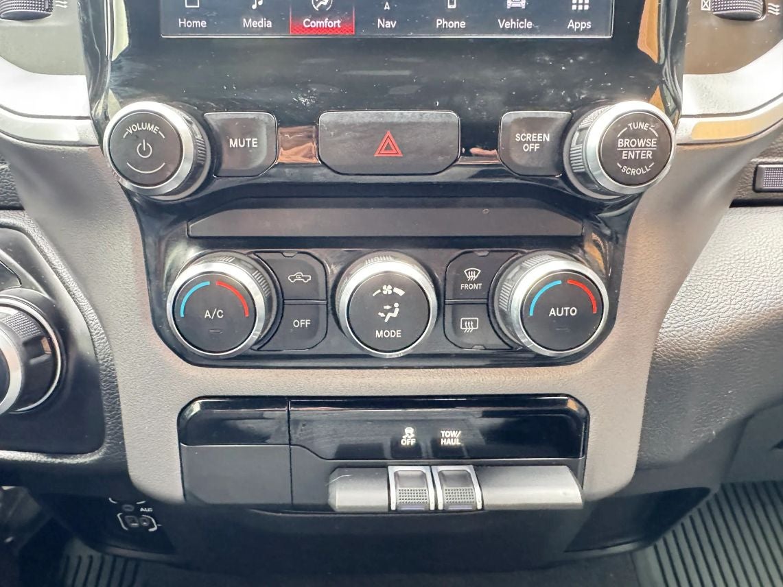 2022 RAM 1500 Crew Cab Big Horn Pickup 4D 5 1/2 ft