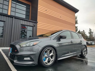 2017 Ford Focus ST
