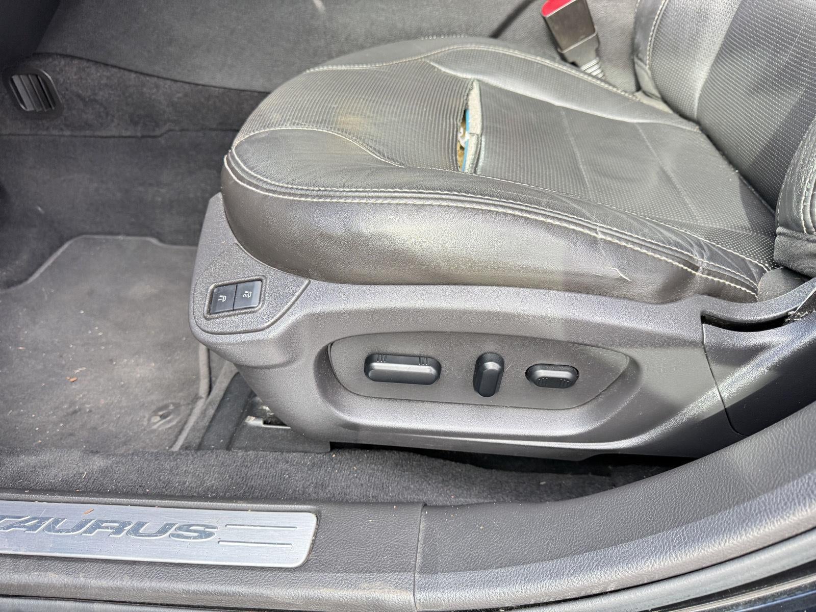 2010 Ford Taurus Limited