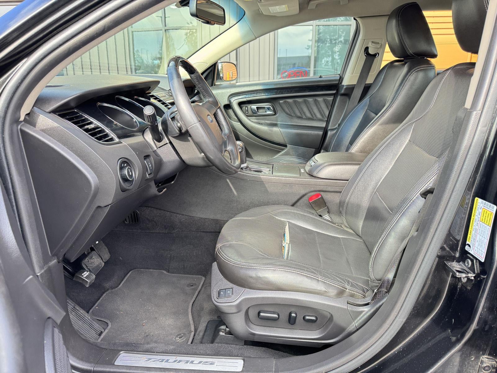 2010 Ford Taurus Limited