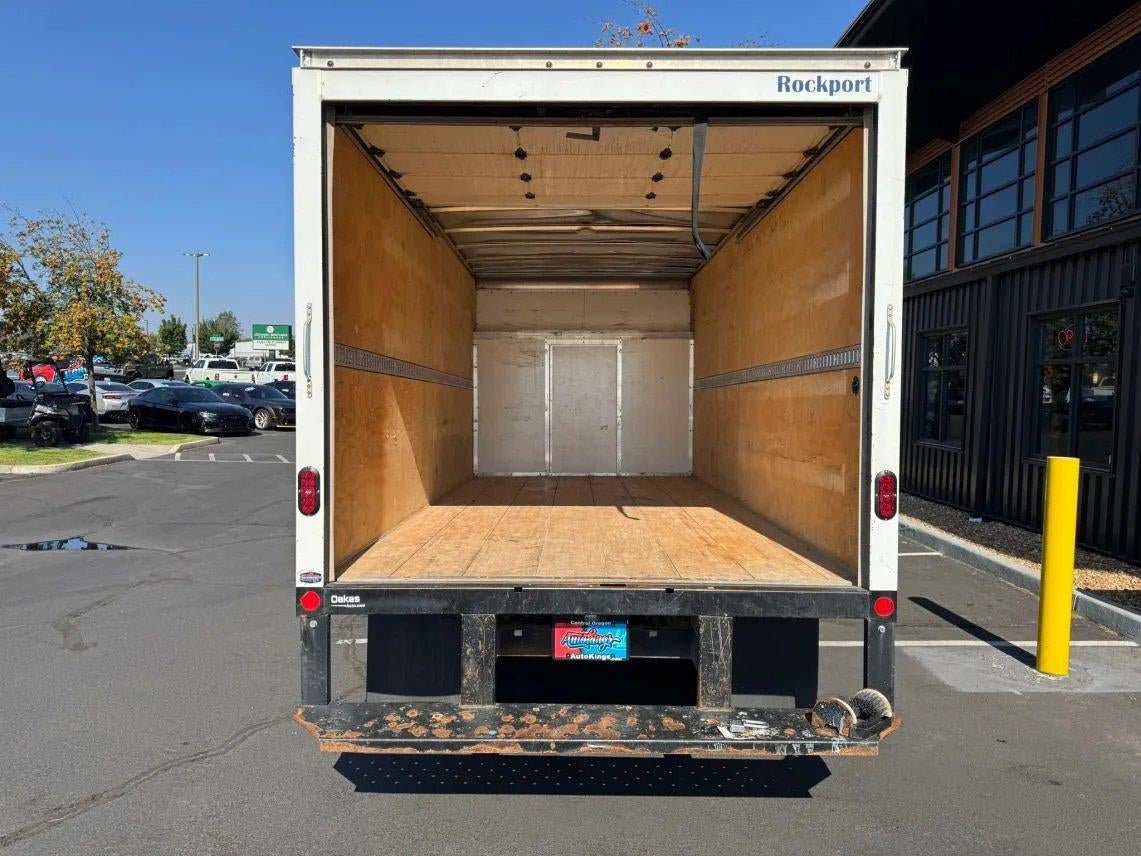 2023 Ford Transit Cutaway 350 HD XL Cutaway Van 2D