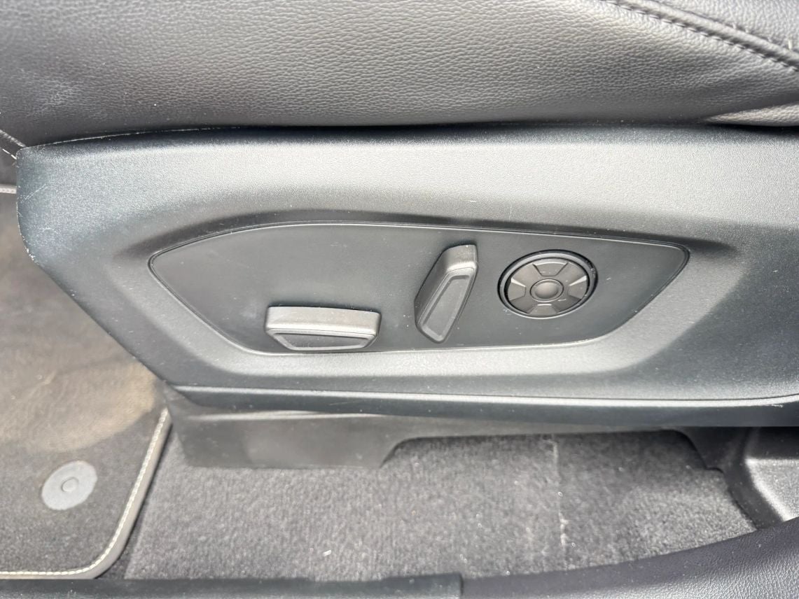 2022 Ford Explorer ST Sport Utility 4D