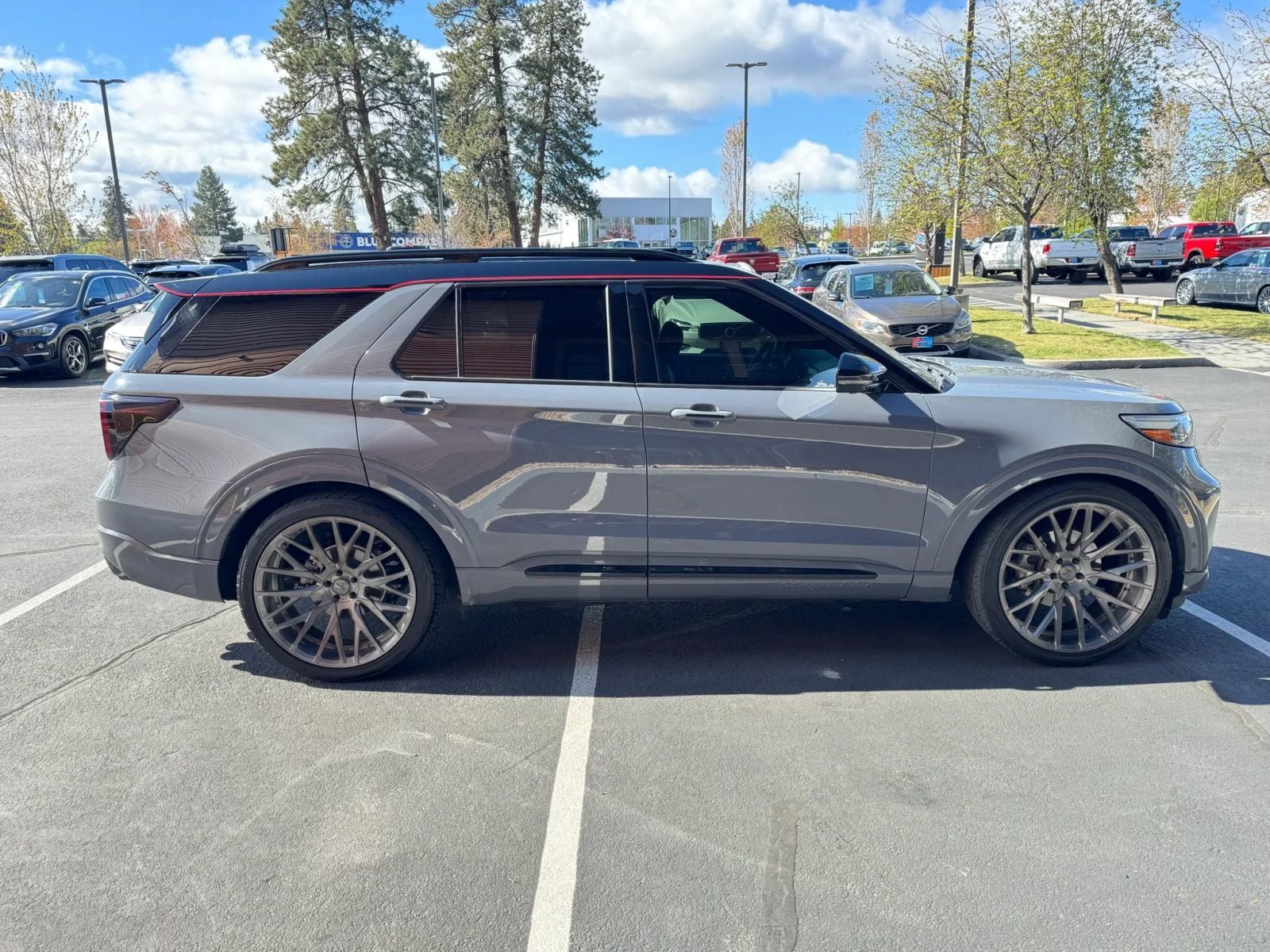 2020 Ford Explorer ST