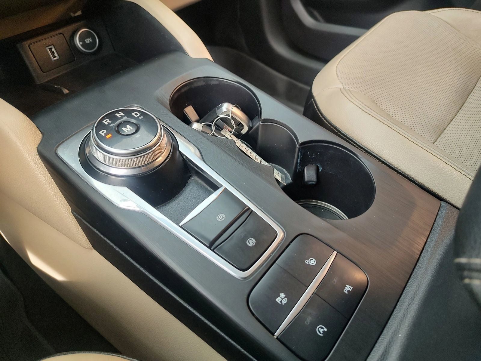 2020 Ford Escape Titanium