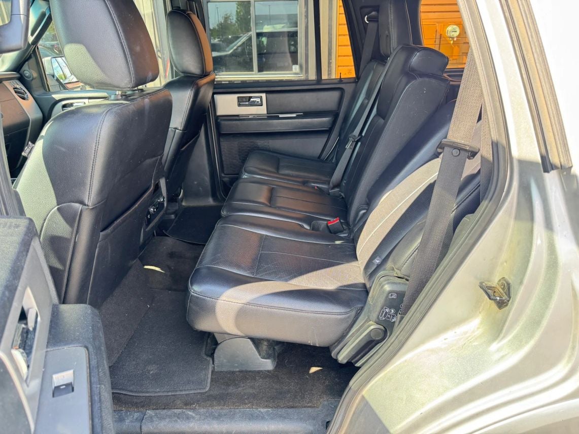 2016 Ford Expedition XLT Sport Utility 4D