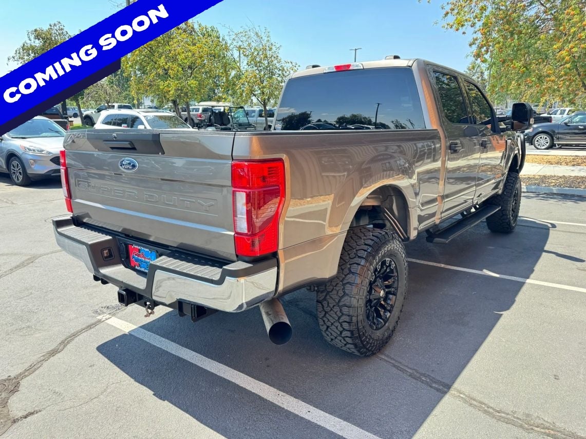 2022 Ford F250 Super Duty Crew Cab XLT Pickup 4D 6 3/4 ft