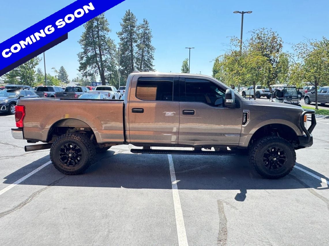 2022 Ford F250 Super Duty Crew Cab XLT Pickup 4D 6 3/4 ft