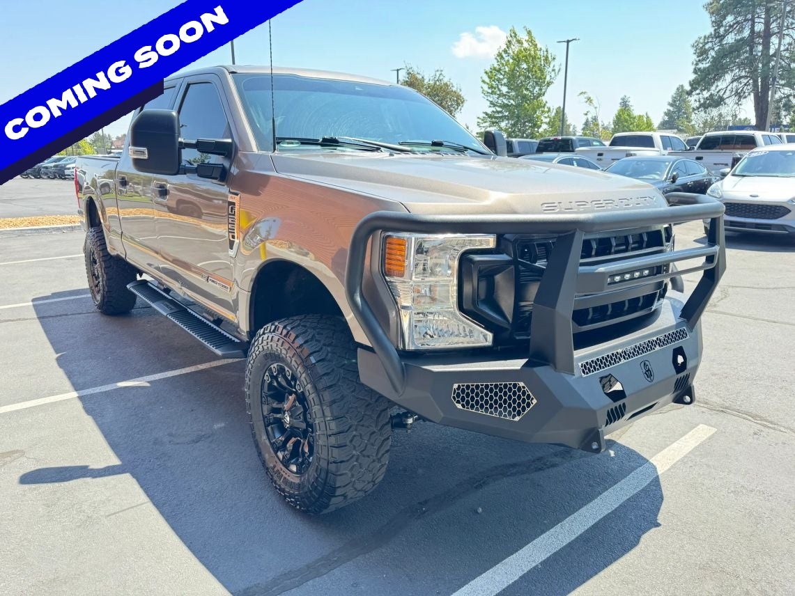 2022 Ford F250 Super Duty Crew Cab XLT Pickup 4D 6 3/4 ft