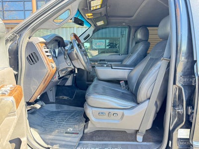 2015 Ford F250 Super Duty Crew Cab Platinum Pickup 4D 6 3/4 ft