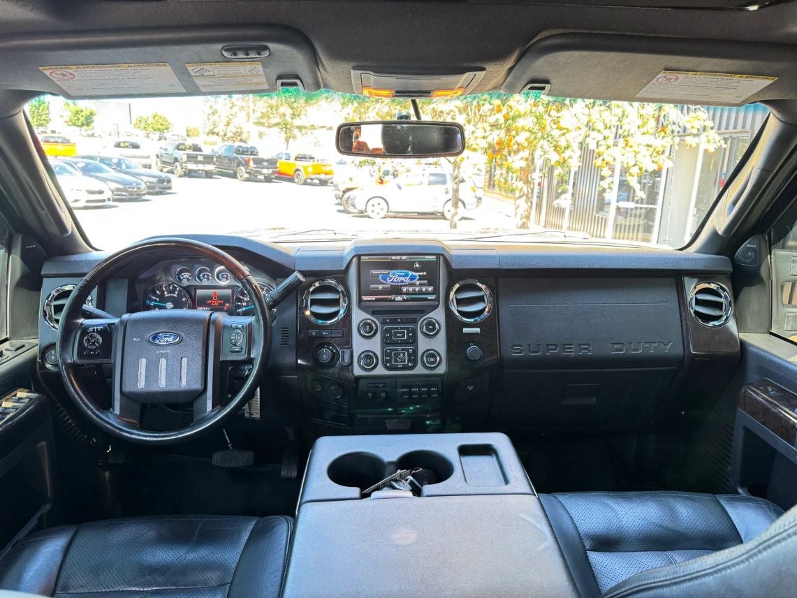 2015 Ford F250 Super Duty Crew Cab Platinum Pickup 4D 6 3/4 ft
