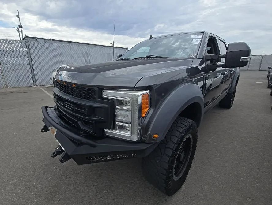 2019 Ford F250 Super Duty Crew Cab Lariat Pickup 4D 6 3/4 ft