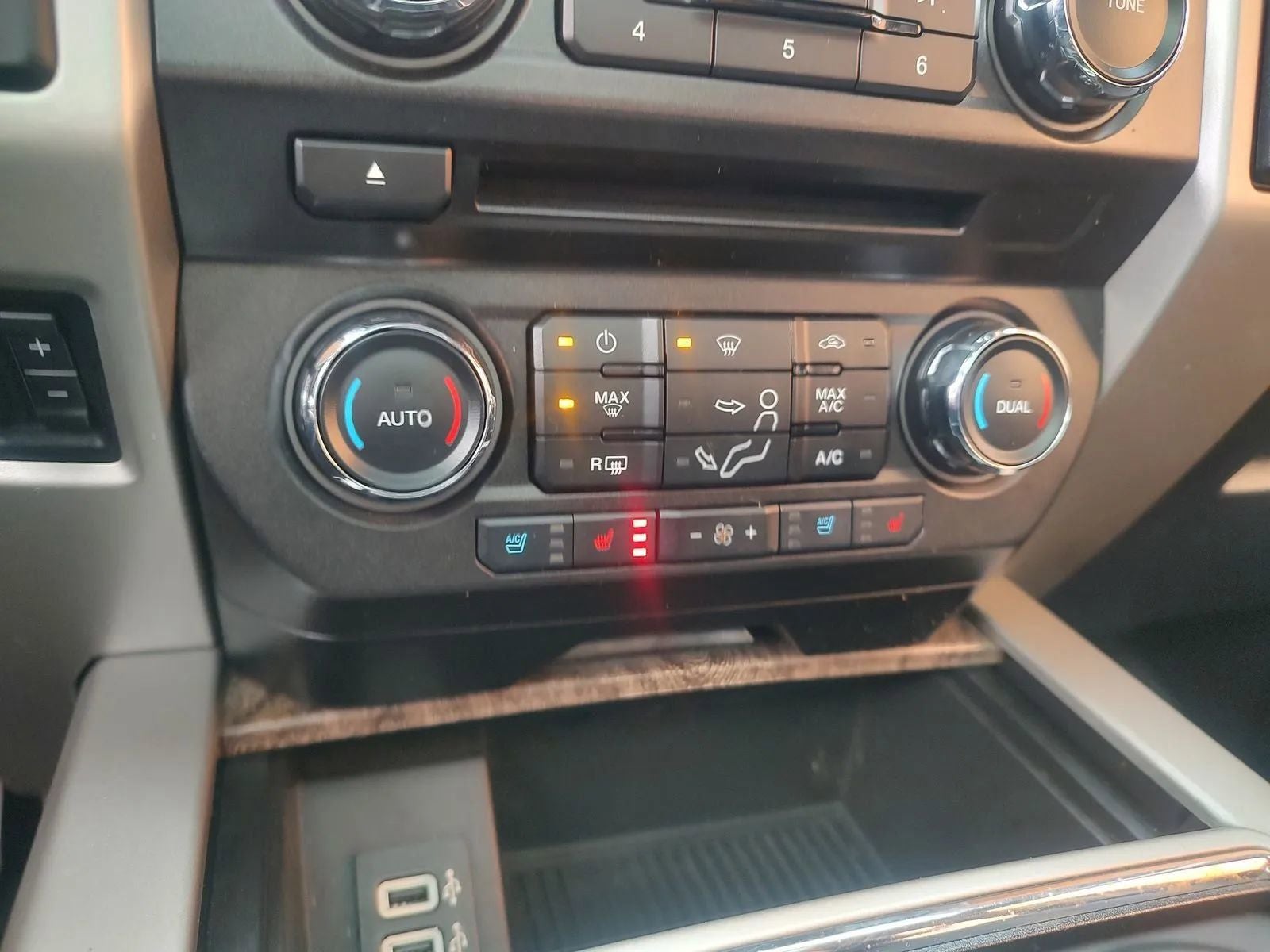 2017 Ford F-250SD Lariat