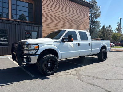 2015 Ford F350 Super Duty Crew Cab XLT Pickup 4D 8 ft