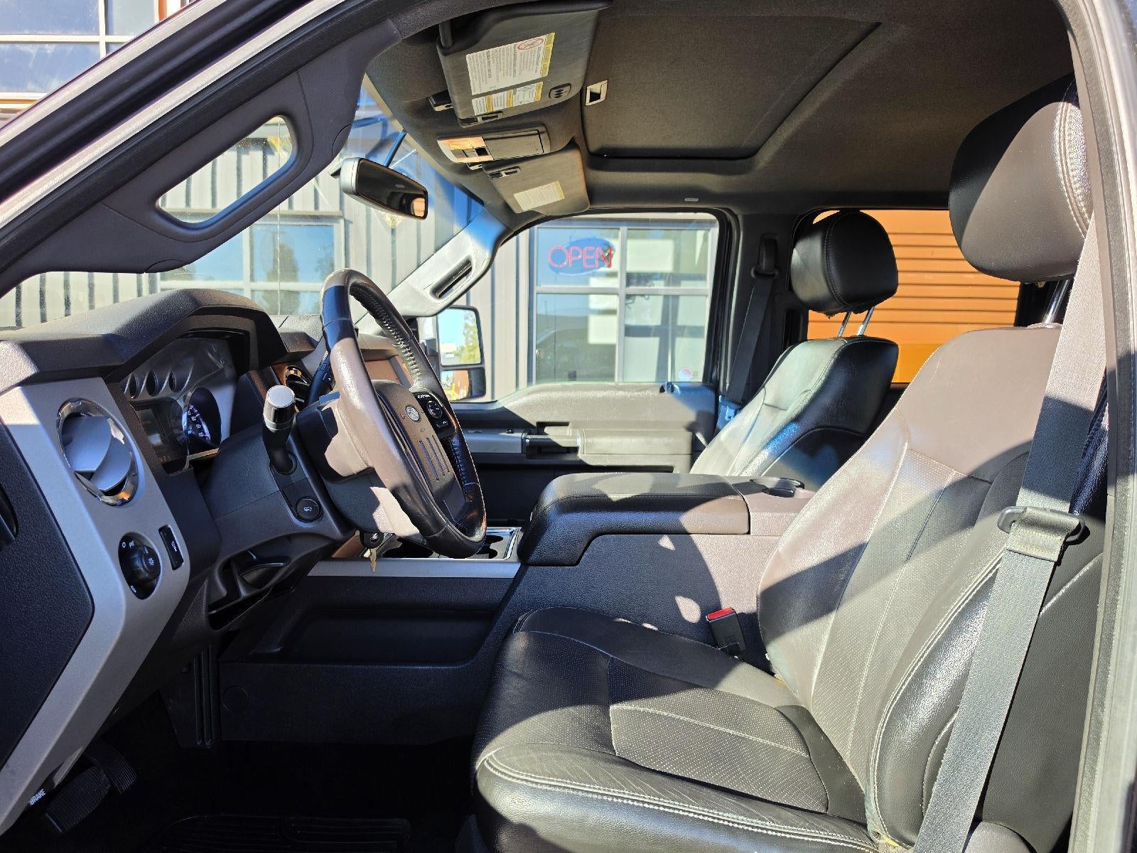 2015 Ford Super Duty F-350 SRW Lariat