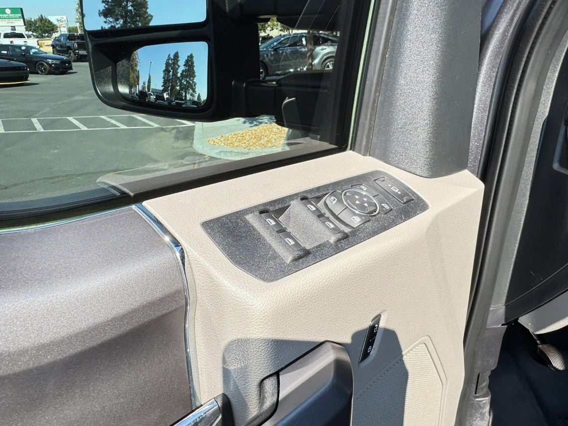 2019 Ford F350 Super Duty Crew Cab XLT Pickup 4D 6 3/4 ft