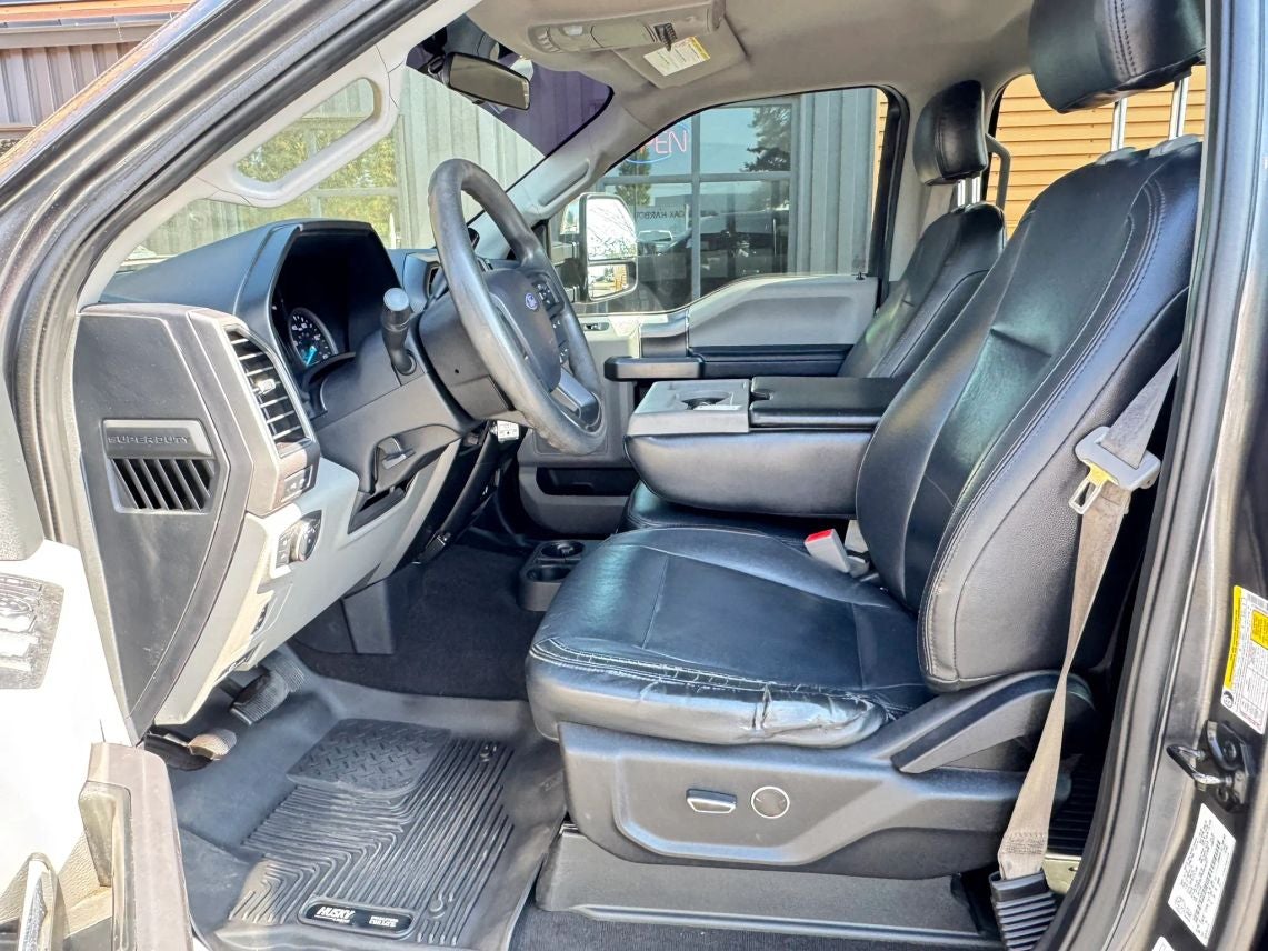 2019 Ford F350 Super Duty Crew Cab XLT Pickup 4D 6 3/4 ft