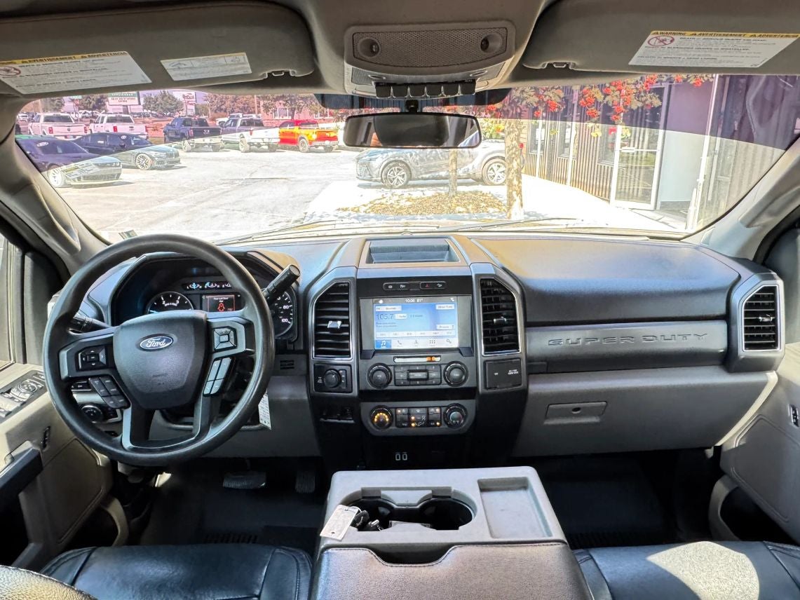 2019 Ford F350 Super Duty Crew Cab XLT Pickup 4D 6 3/4 ft