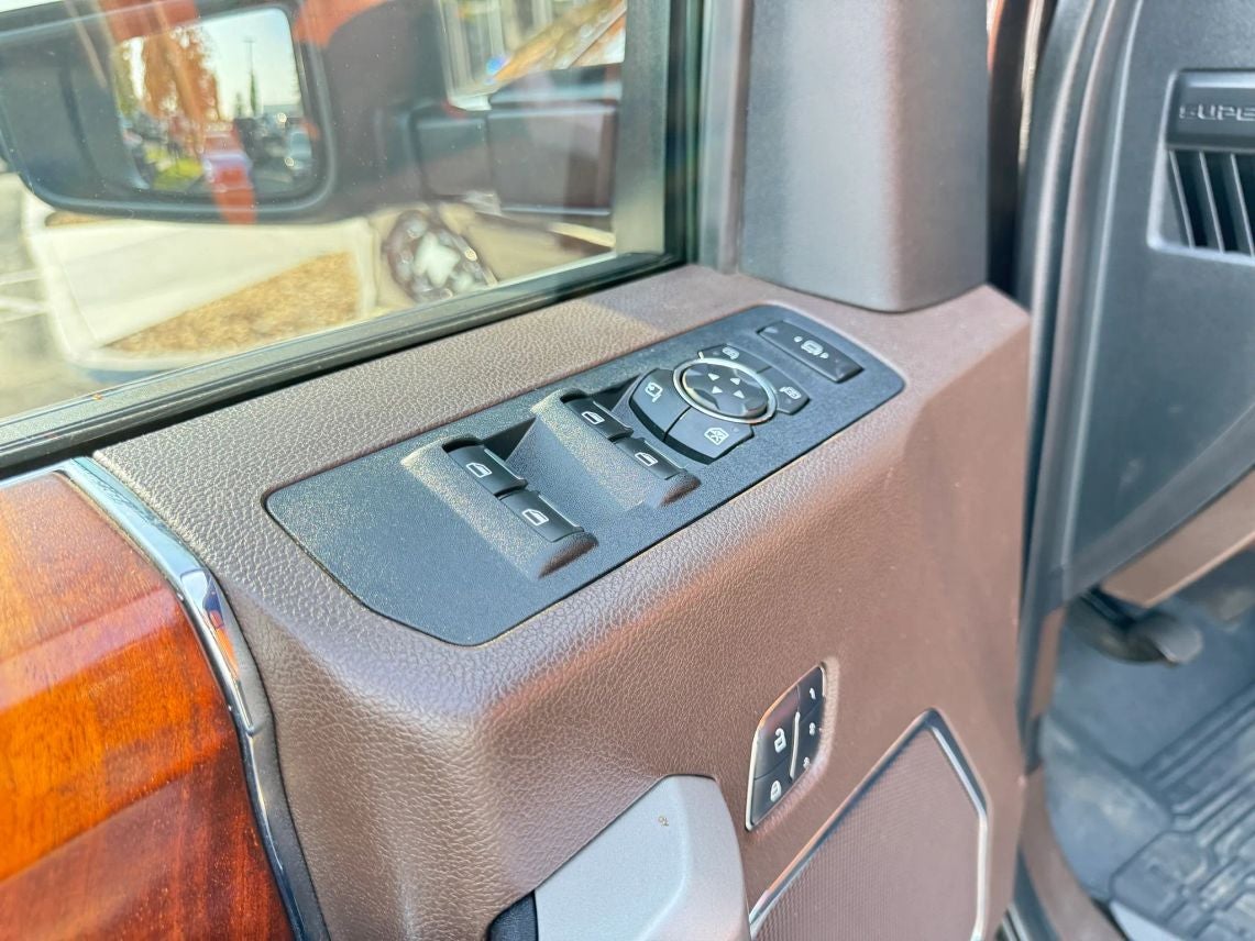2019 Ford F350 Super Duty Crew Cab King Ranch Pickup 4D 6 3/4 ft