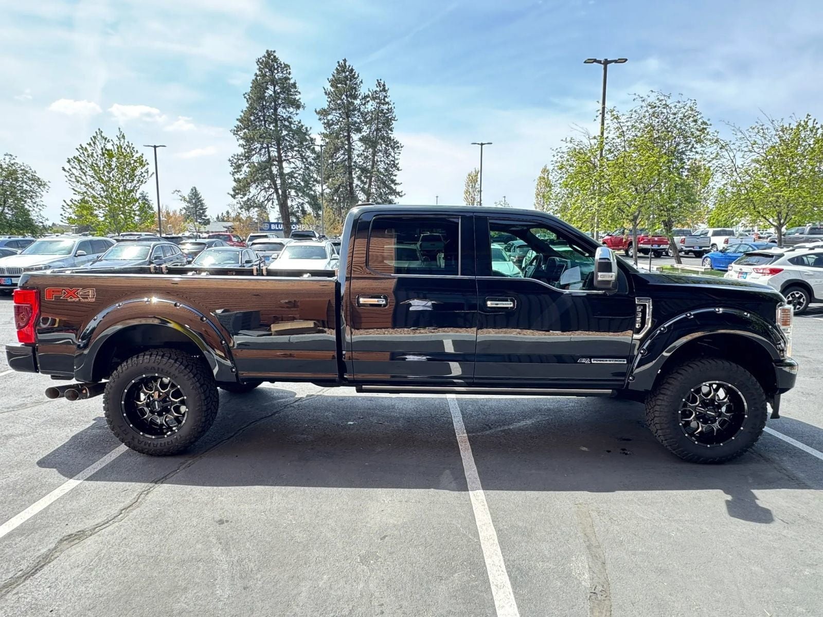 2022 Ford F-350SD Platinum