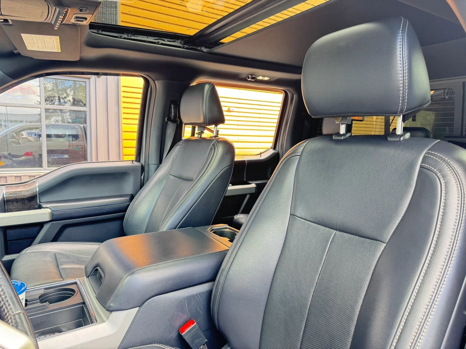 2022 Ford F-350SD Lariat