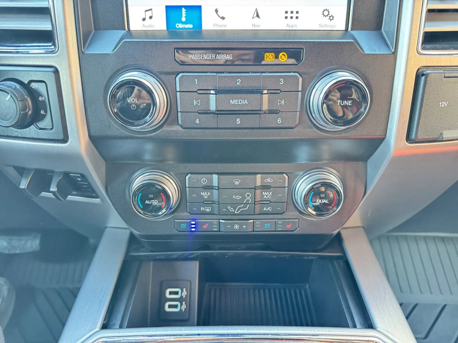 2019 Ford F-350SD Platinum DRW