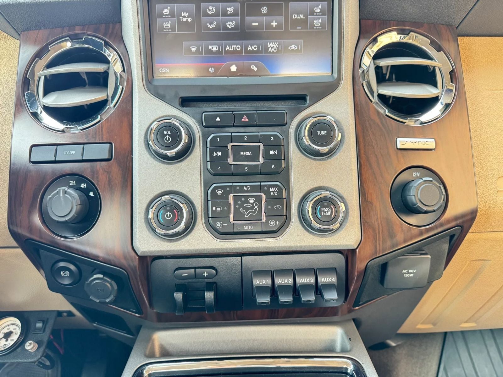 2016 Ford F-350SD Lariat DRW