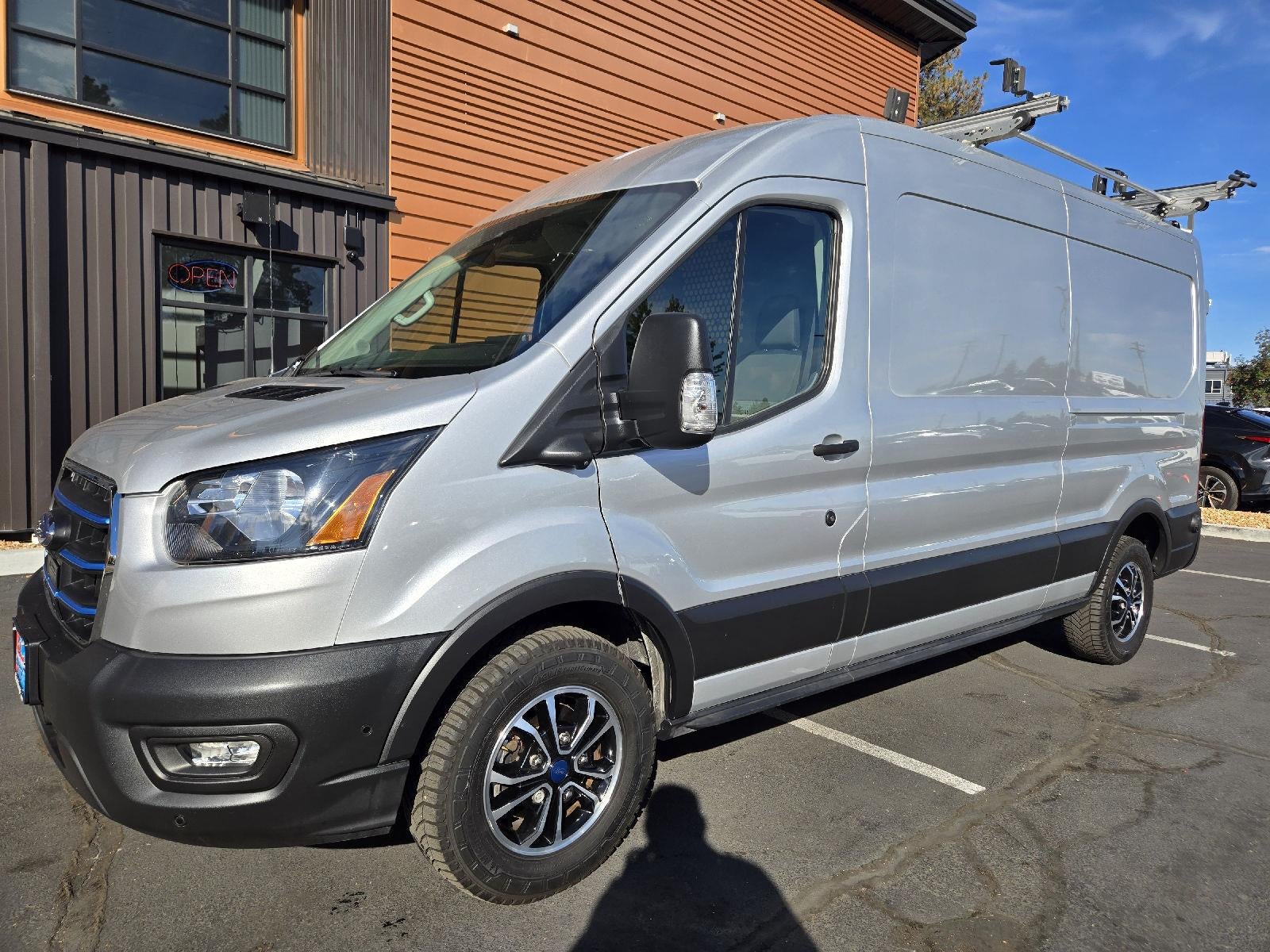 2022 Ford E-Transit 350