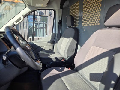 2022 Ford E-Transit 350