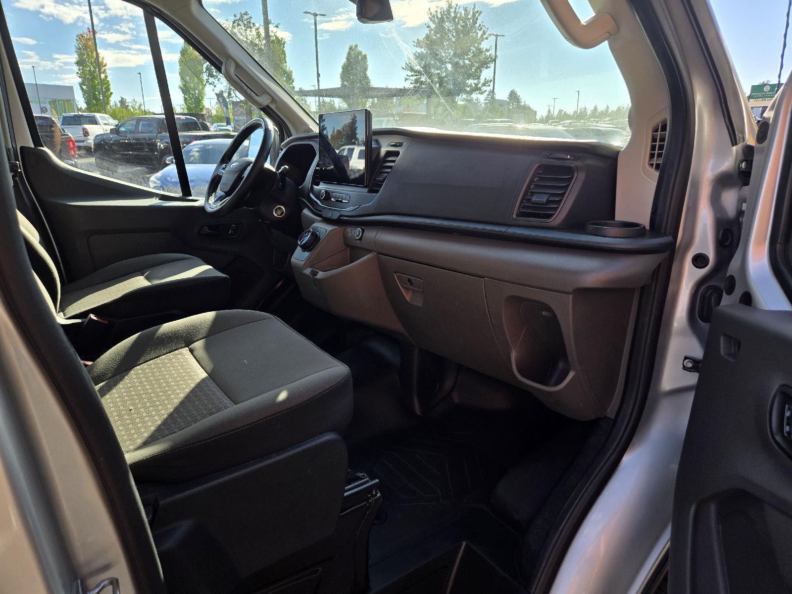 2022 Ford E-Transit 350