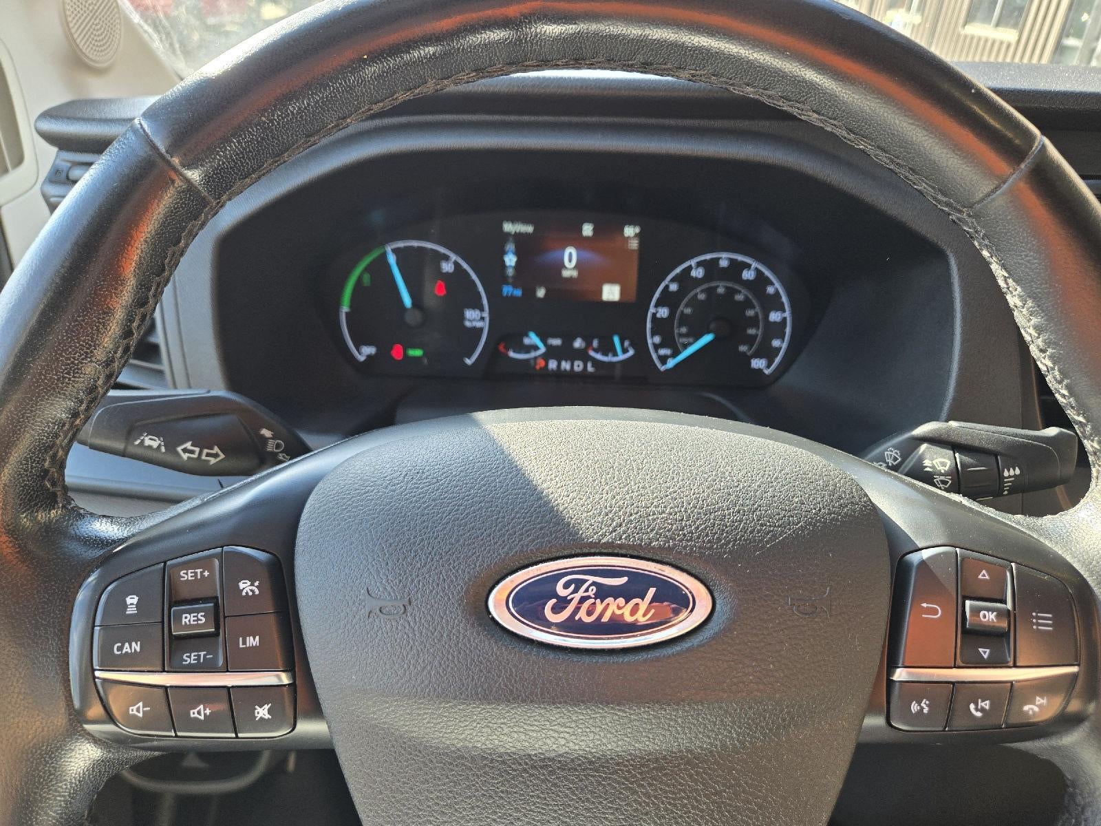 2022 Ford E-Transit 350