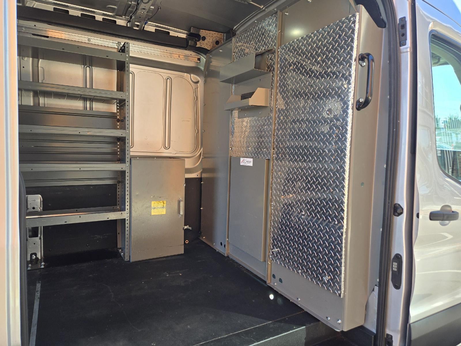 2022 Ford E-Transit 350