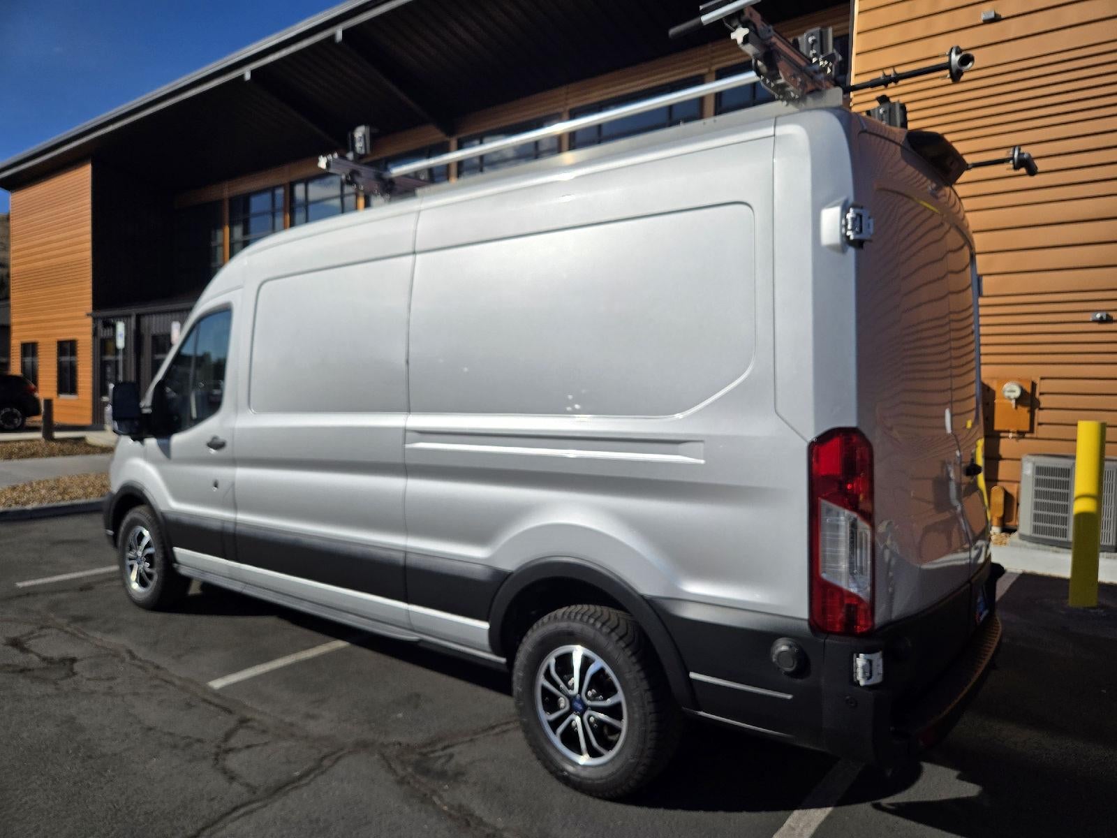 2022 Ford E-Transit 350