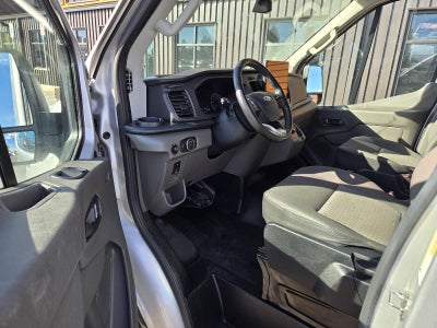 2022 Ford E-Transit 350